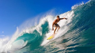 【竟彩网首页】圣诞前夜，宿敌序章，文班亚马铸就马刺神秘军团