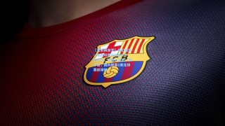 【竟彩网首页】魔幻现实！梅西印度行狂揽1.4亿卢比，球迷为合影一掷千金，国内联赛1美元球票却滞销